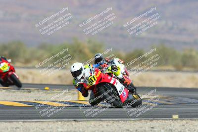 media/Dec-08-2024-CVMA (Sun) [[267e5a7075]]/Race 2-Amateur Supersport Open/